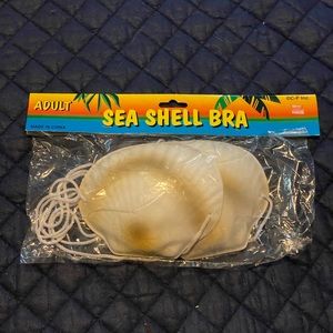 NWT SEASHELL BRA HALLOWEEN COSTUME